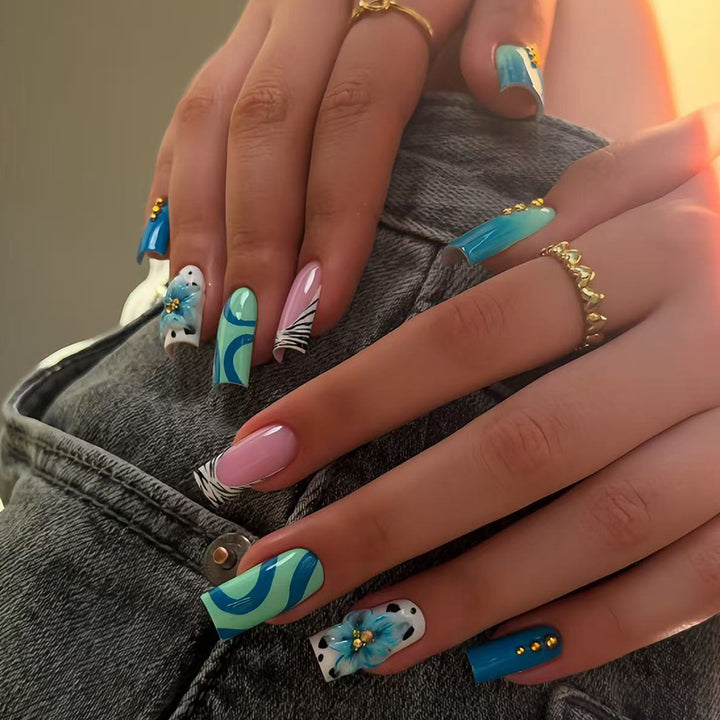 Künstliche Fingernägel mit Handgefertigten Designs Karnz