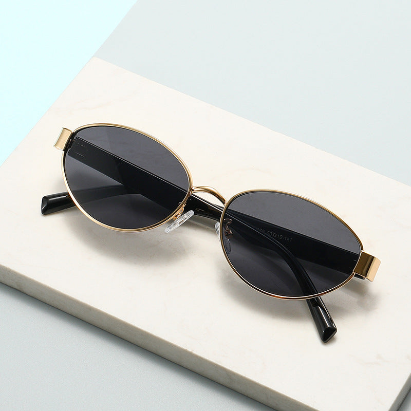 Modische Sonnenbrille Im Modernen Stil Karnz