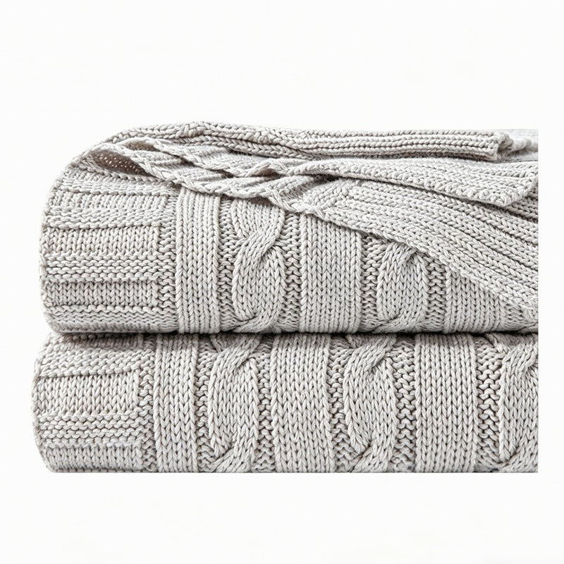 Gemütlicher Kabelstrickpullover