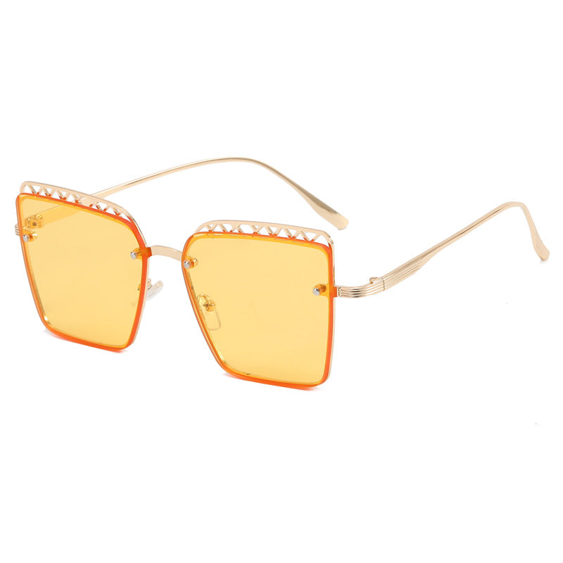 Damen Designer-Sonnenbrille mit glamourösen Akzenten Karnz
