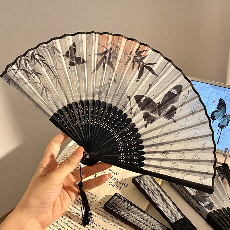 Handgefertigter Fächer mit Elegantem Schmetterlingsdesign Karnz