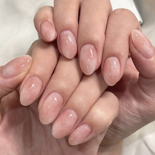 Elegante und stilvolle Nagelkunst Karnz