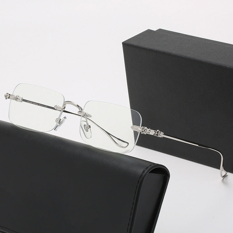Damen modische Korrektionsbrille mit elegantem quadratischen Rahmen und verzierten Bügeln Karnz