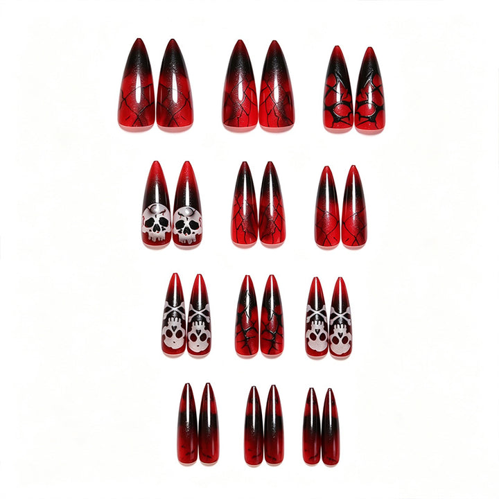 Kunstnagelset mit Halloween-Motiven und eleganten Akzenten Karnz
