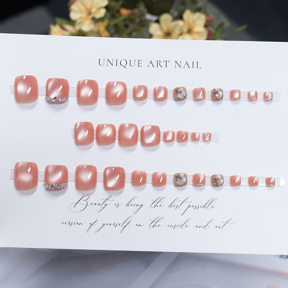 Dekorative Glitter Nagelkunst