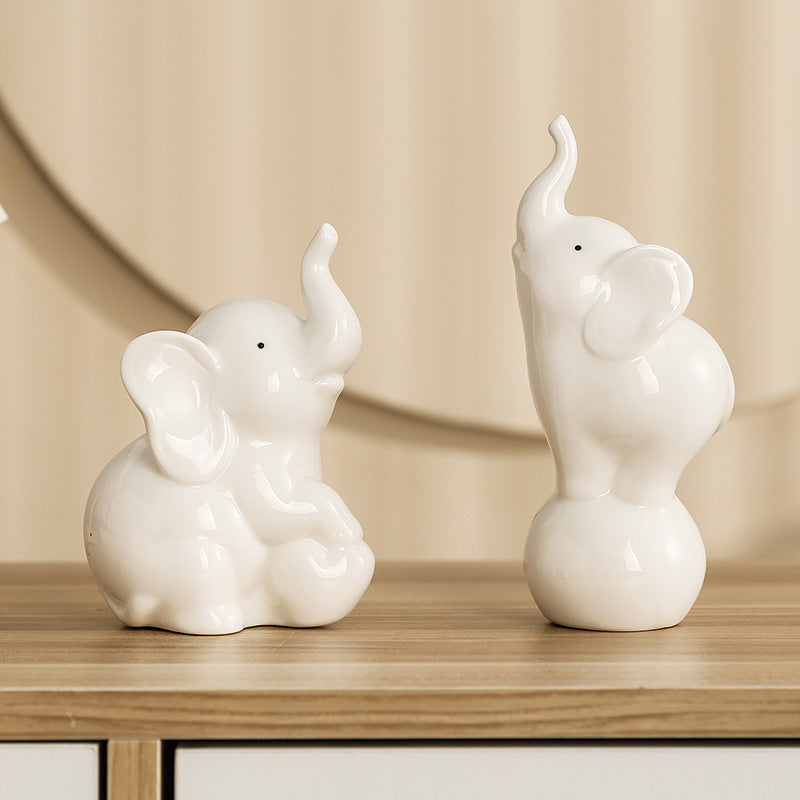Verspielte und elegante Elefanten-Dekorationsfigur Karnz