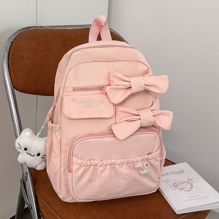Stylischer Rucksack mit Bogenakzenten Karnz