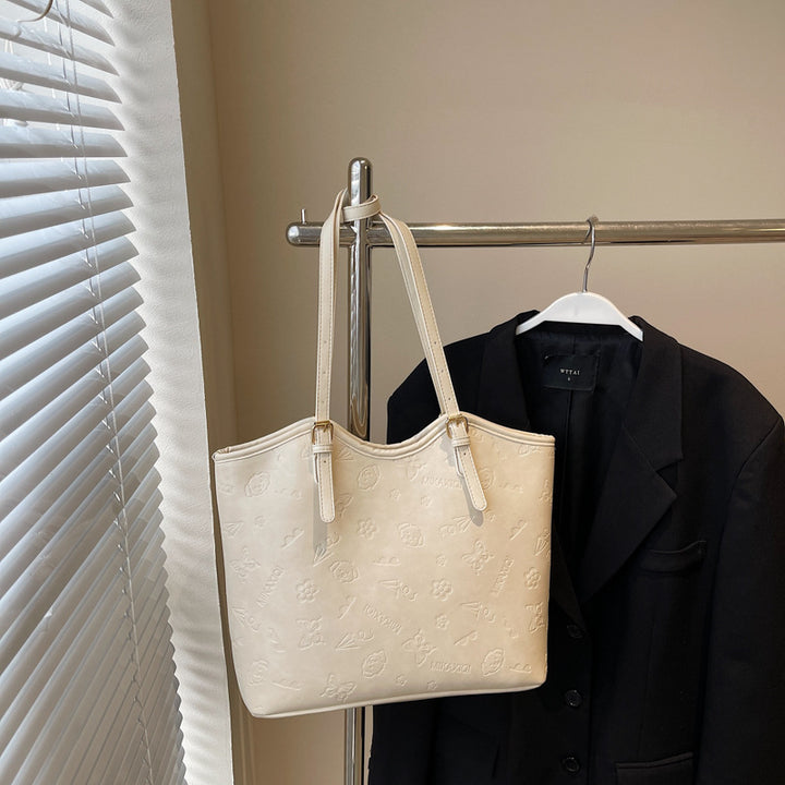 Texturierte Leder-Tasche Karnz