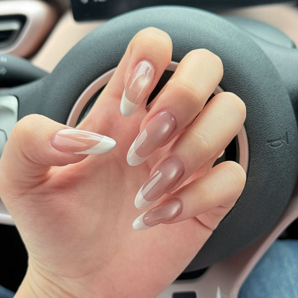 Vielseitiges Press-On-Nagelset mit einzigartigen Kunstdesigns