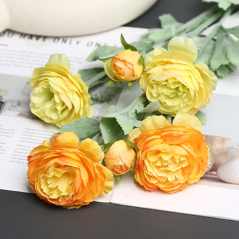 Realistische Kunstblumenstängel