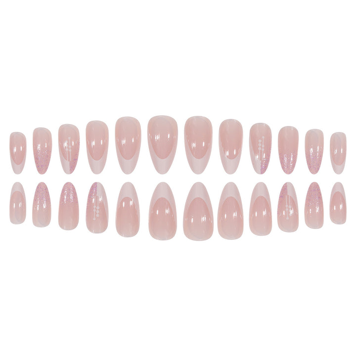 Elegante Stiletto Press-On Nägel mit künstlerischer French Tip Karnz