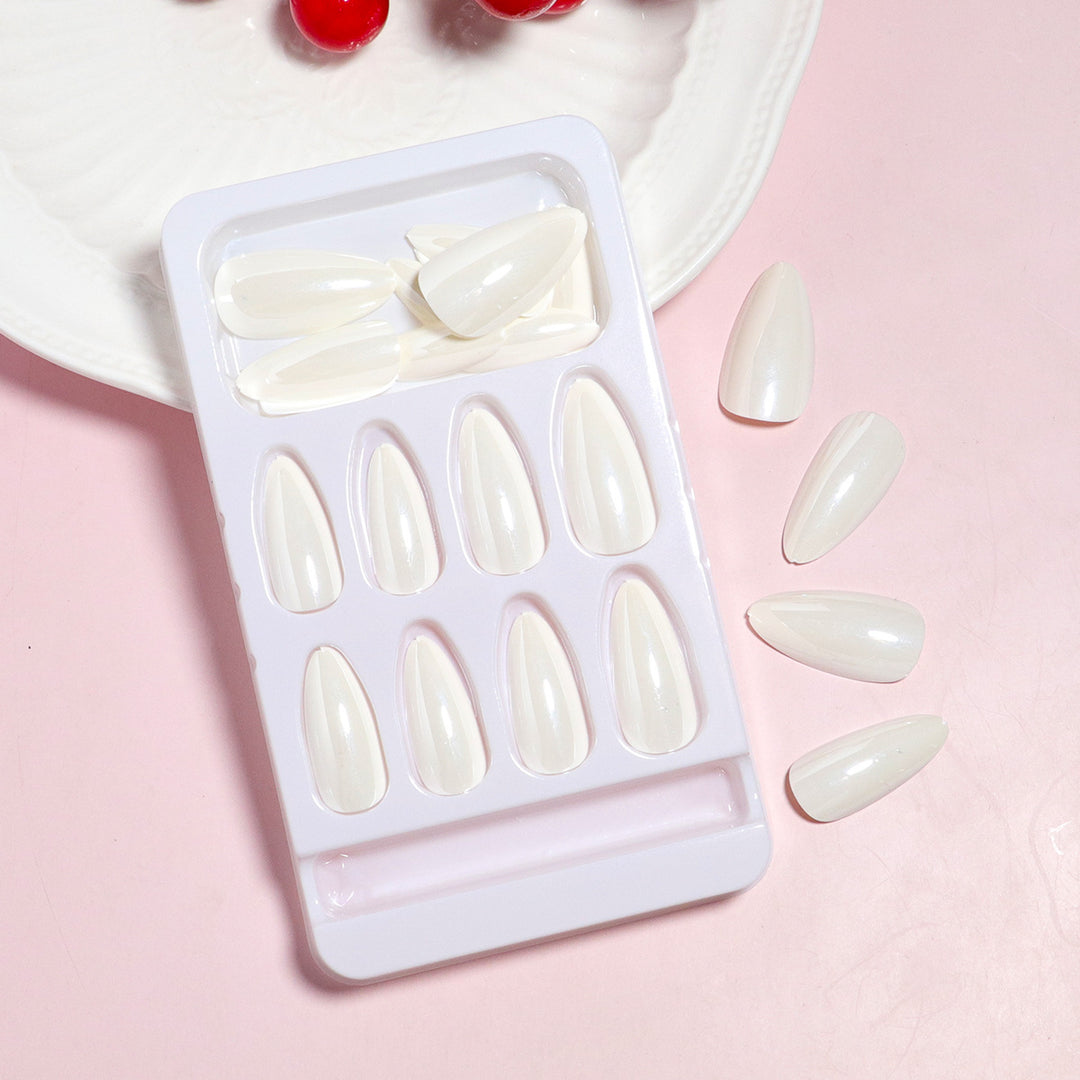 DIY natürliche Press-On Nagelspitzen Karnz