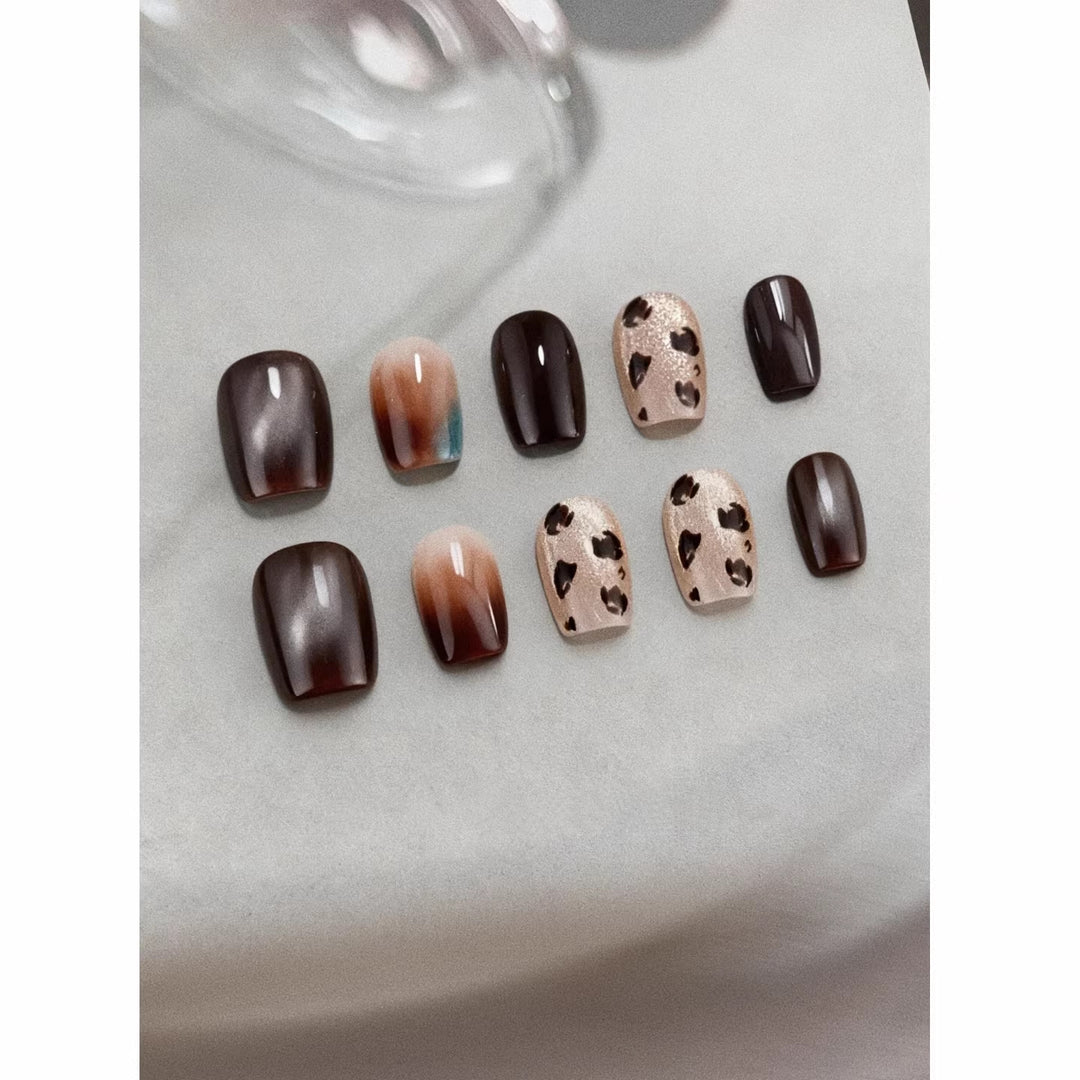 Künstlerisches Press-On-Nagelset mit Leopard- und Ombre-Designs