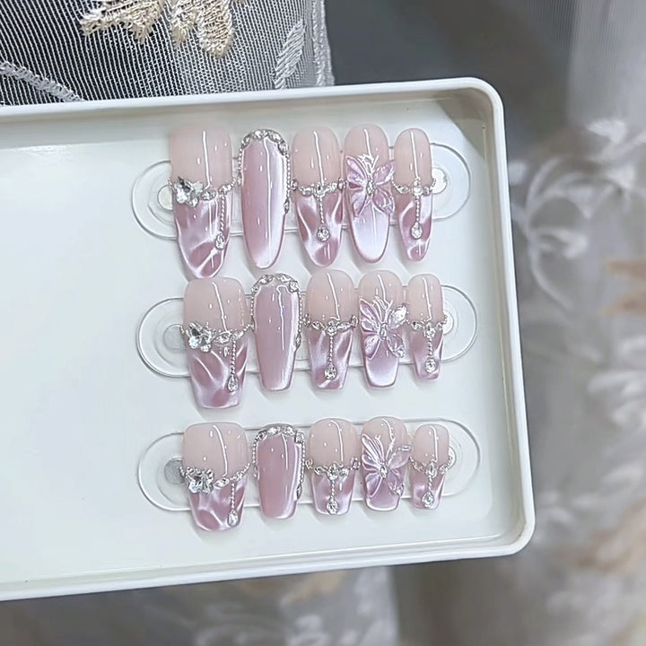 Luxuriöses floral-verziertes Press-On-Nagelset Karnz