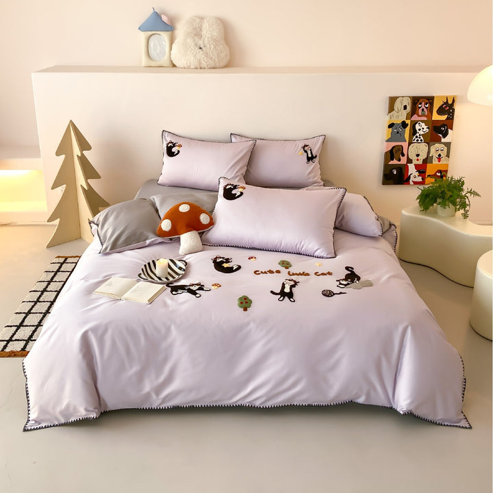 Besticktes Katzenapplikations-Satin-Feeling Bettbezug-Set mit Kontrastpipings und Kissenbezügen