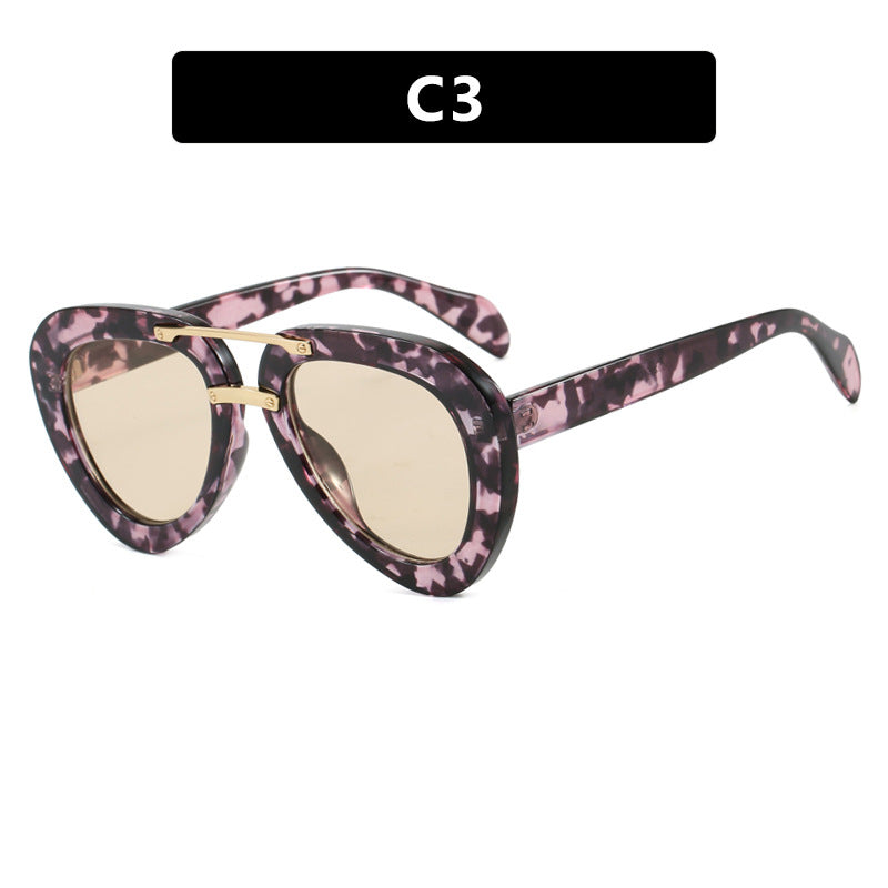 Damen extravagante Sonnenbrille im modernen Herzdesign Karnz