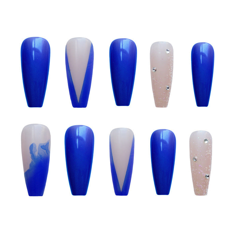 Glamourös Artisanal Press-On Nageldesign