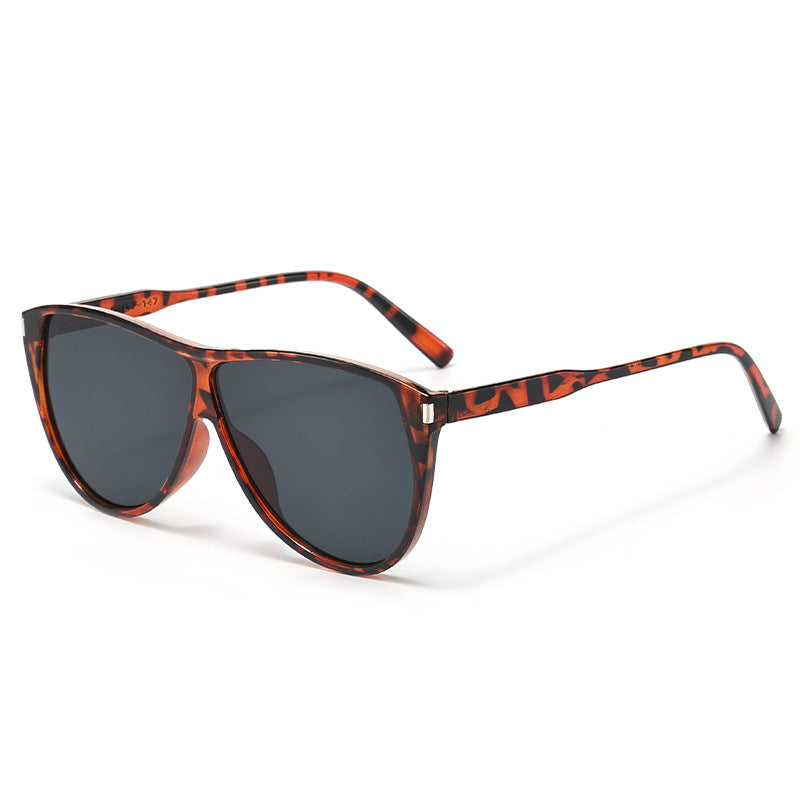 Damen moderne Cat-Eye Sonnenbrille mit schützendem UV-Filter und stilvollem Rahmen Karnz