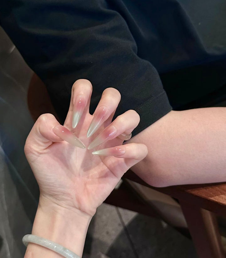 Premium Stiletto-Nagelverlängerungen