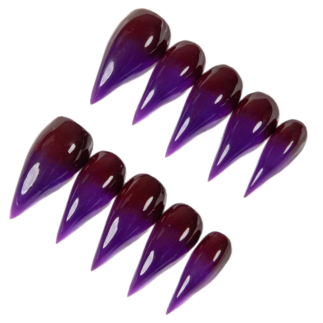 Scharfe Stiletto Press-On Nagelset mit Ombre-Finish