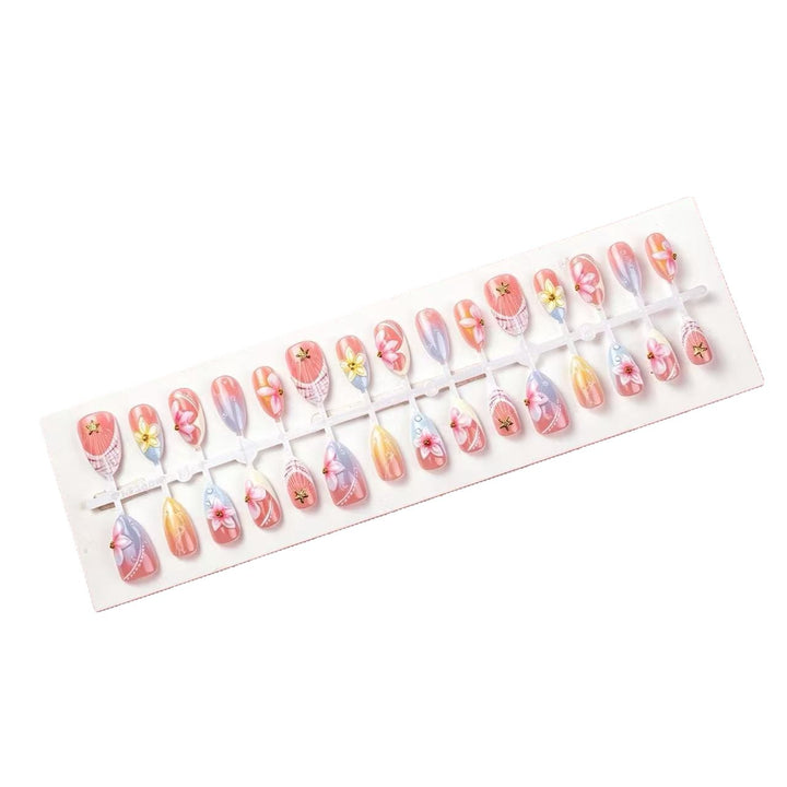 Künstlerische Blumen Nagelkunst Tipps Karnz