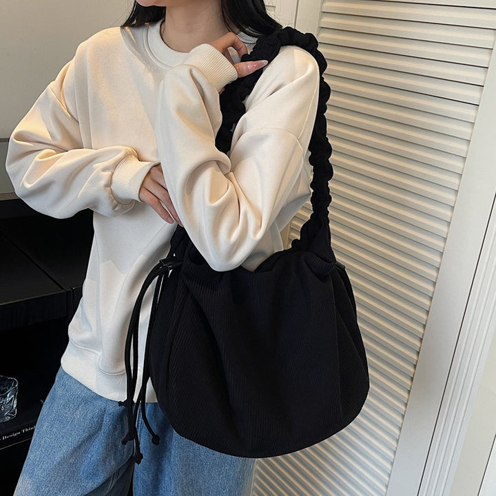 Texturierte Schlapp-Handtasche