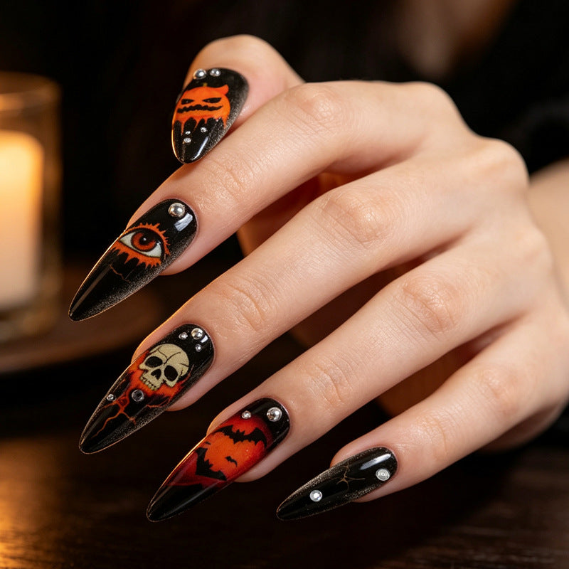 Halloween Kunstnagelset mit kreativen Geister- und Kürbisdesigns Karnz
