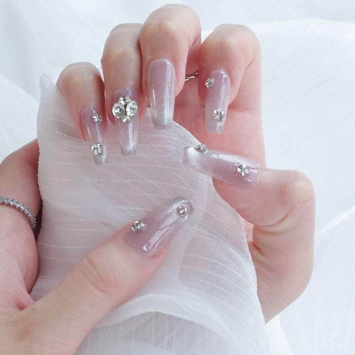 Herz dekoriertes Press-On Nagelset