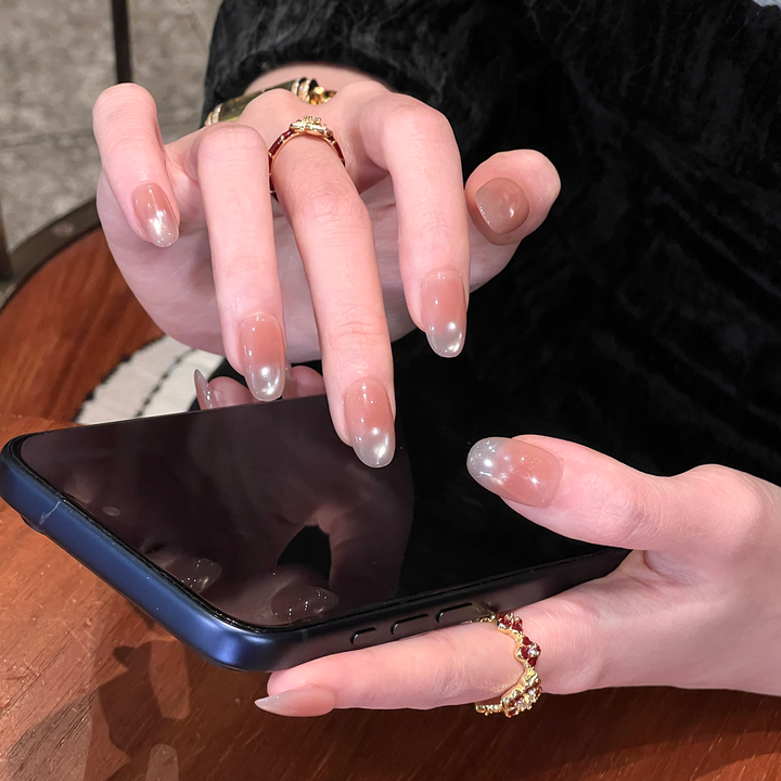 Premium Glänzende Stiletto Press-On Nägel Karnz