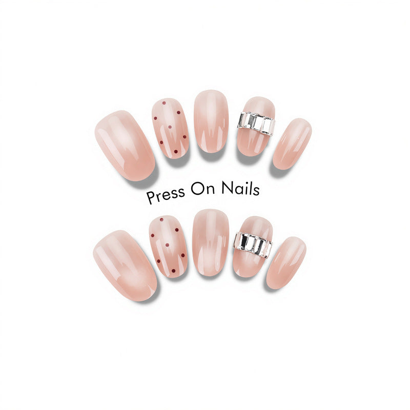 Elegantes Dekoratives Press-On-Nagelset mit Akzenten Karnz
