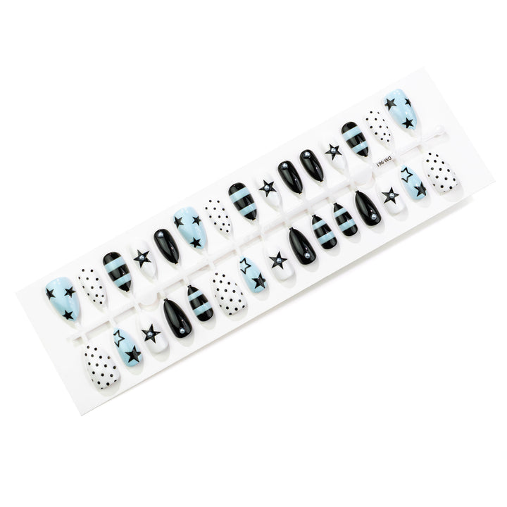 Trendiger Sternmuster Press-On Nagelset
