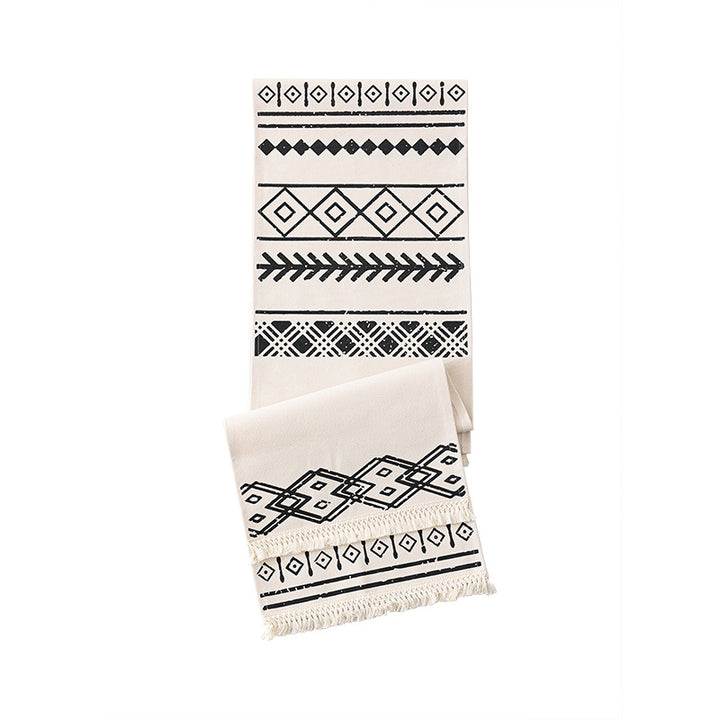 Gewebter Tischläufer im Boho-Stil mit Fransen und geometrischem Ethno-Print Karnz