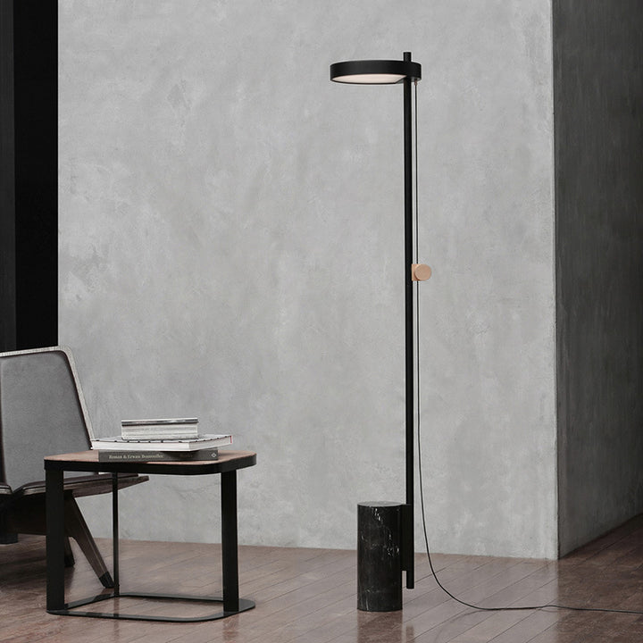 Moderne Skulptur Stehlampe