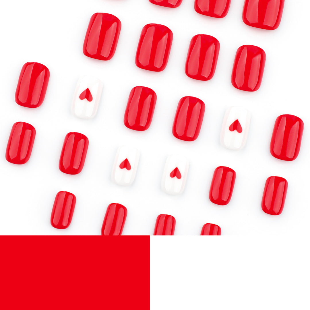 Herzverziertes Premium Press-On Nagelset Karnz