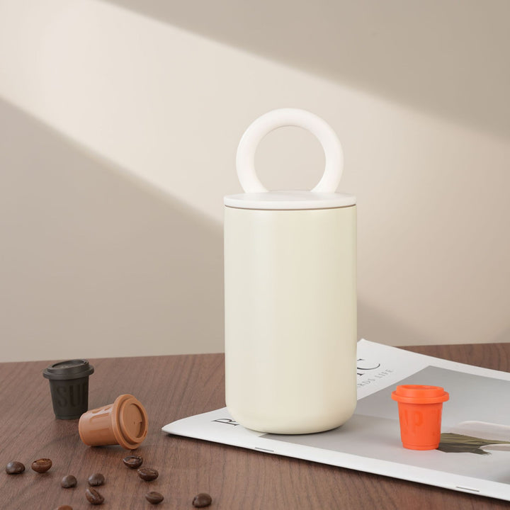 Stilvolle isolierte Wasserflasche Karnz
