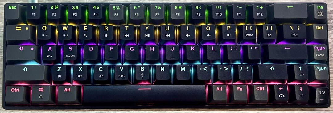 Kompakte Low-Profile RGB Mechanische Tastatur Karnz