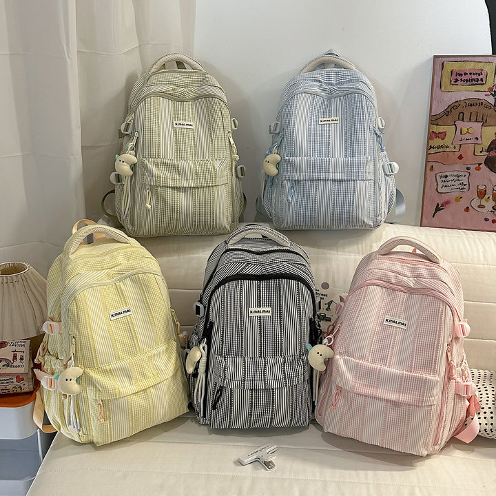Moderner gestreifter Rucksack Karnz