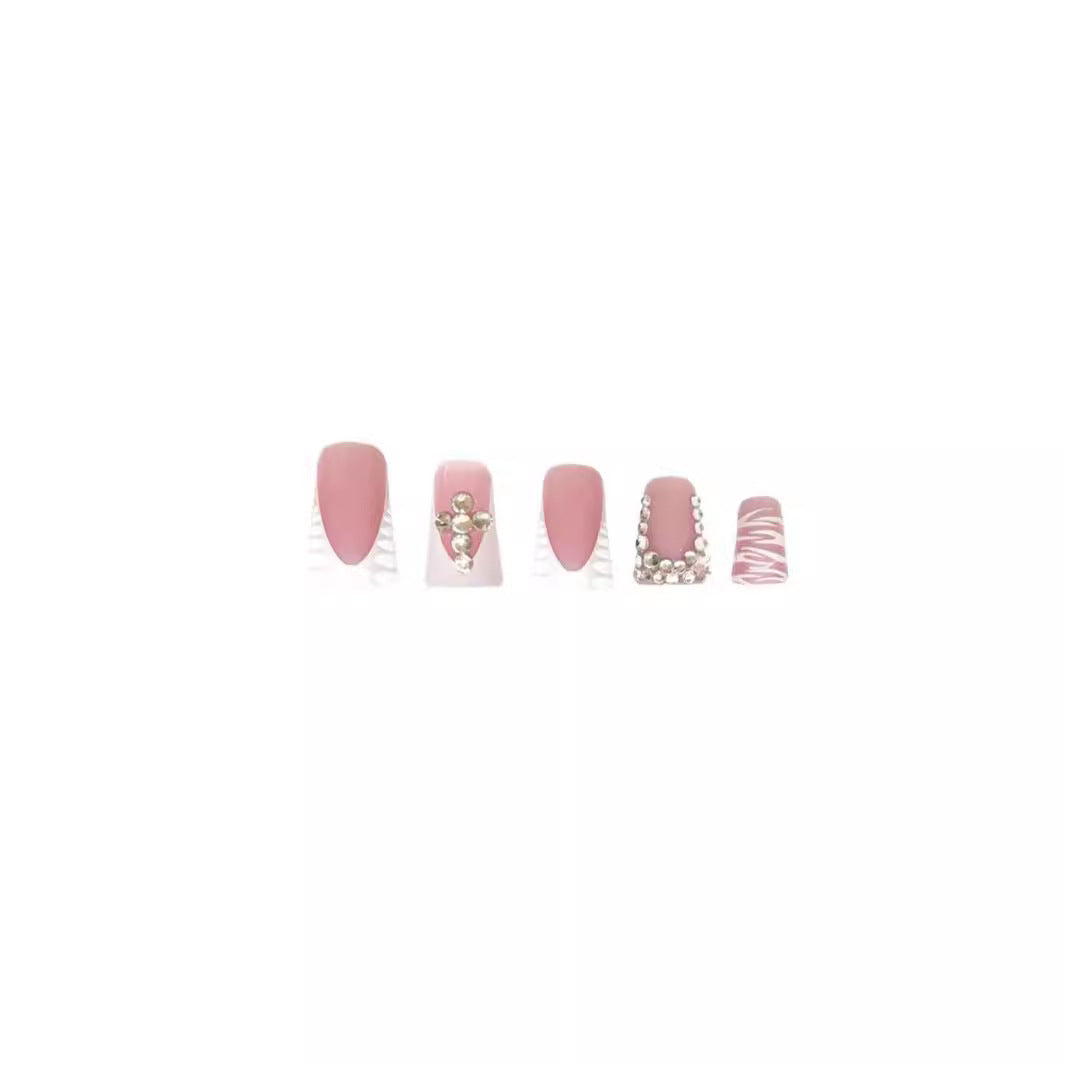 Glamouröse Künstlerische Nagelverlängerungen Karnz