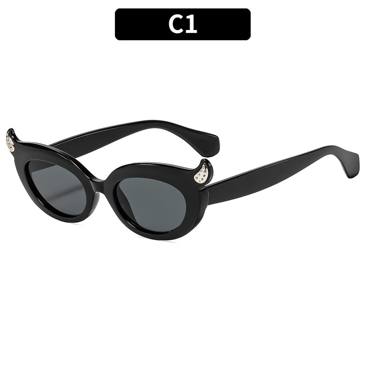 Verspielte Retro Katzenaugen-Sonnenbrille