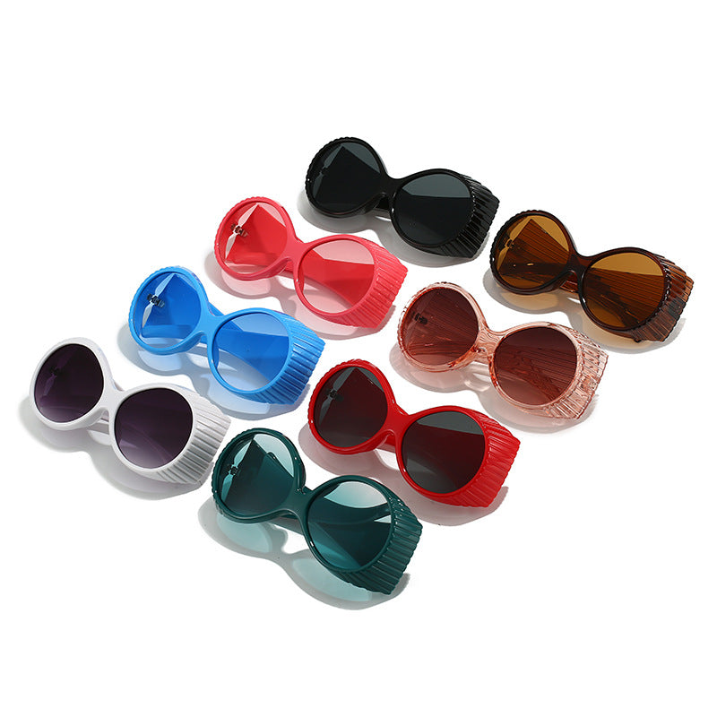 Damen Extravagante Sonnenbrille mit einzigartigem Wellendesign Karnz