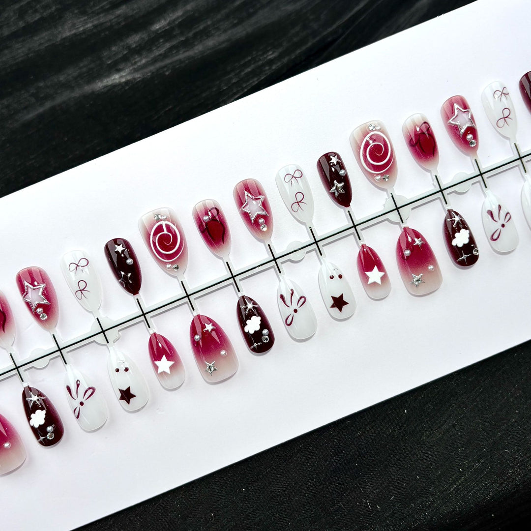 Elegante Polka Dot und Spitzen Press-On Nagel Set