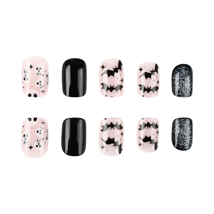 Gruselige Halloween-Themen Nagelkunst Karnz