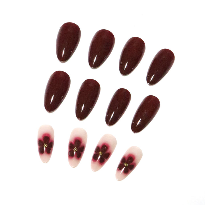 Elegantes florales Design Press-On Nagelkunst Karnz