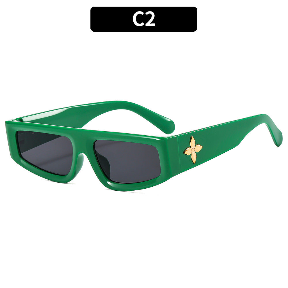 Modische, kantige Sonnenbrille