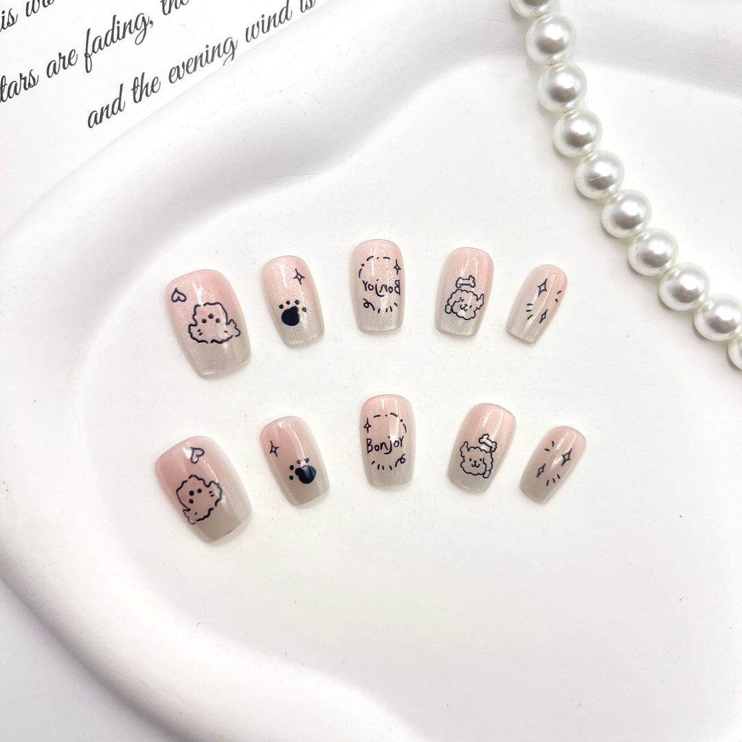 Verspieltes Charakter Press-On Nagelkunst Set