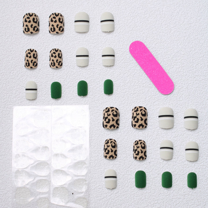 Trendige Nagelkunst Set Karnz