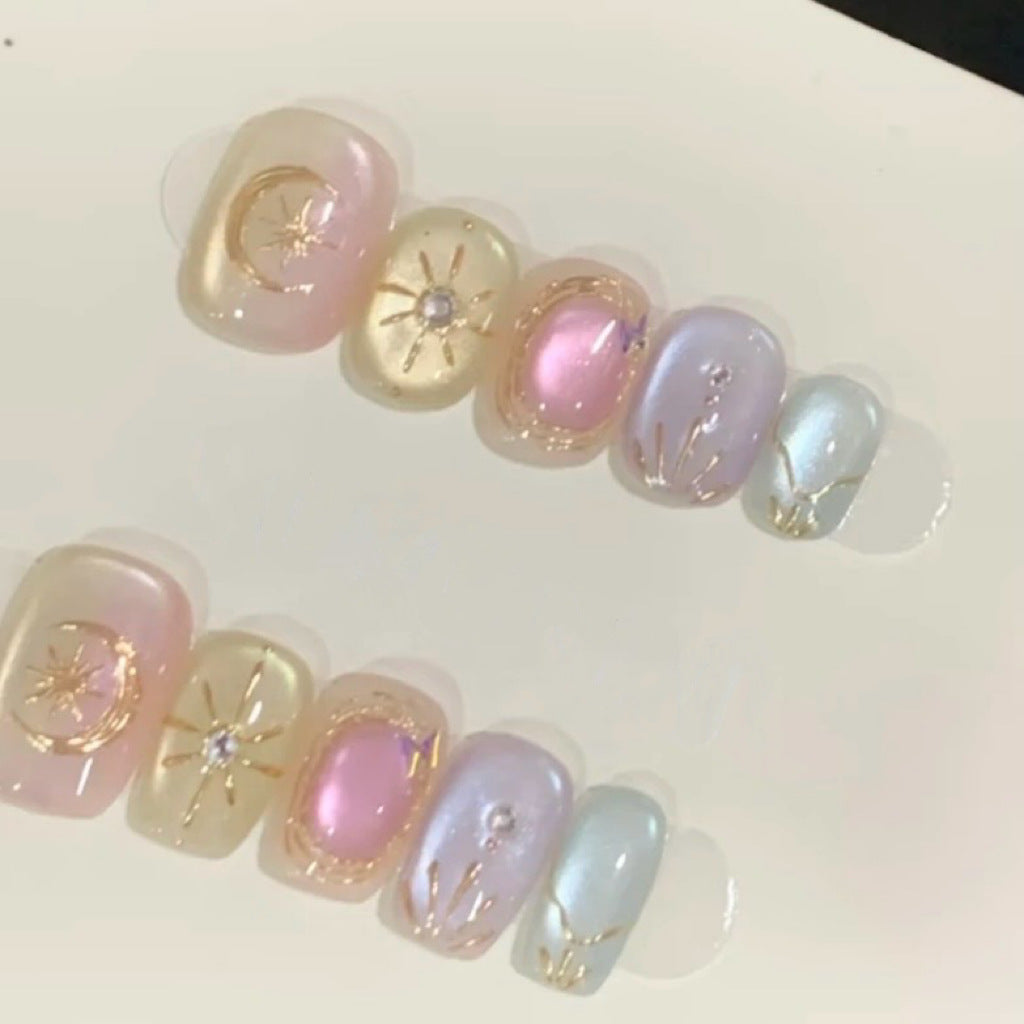 Extravagantes Nagelkunst Press-On Design Set