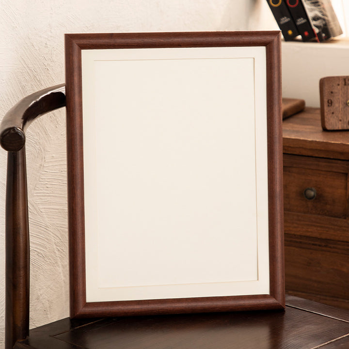Minimalistischer Fotoanzeige-Rahmen
