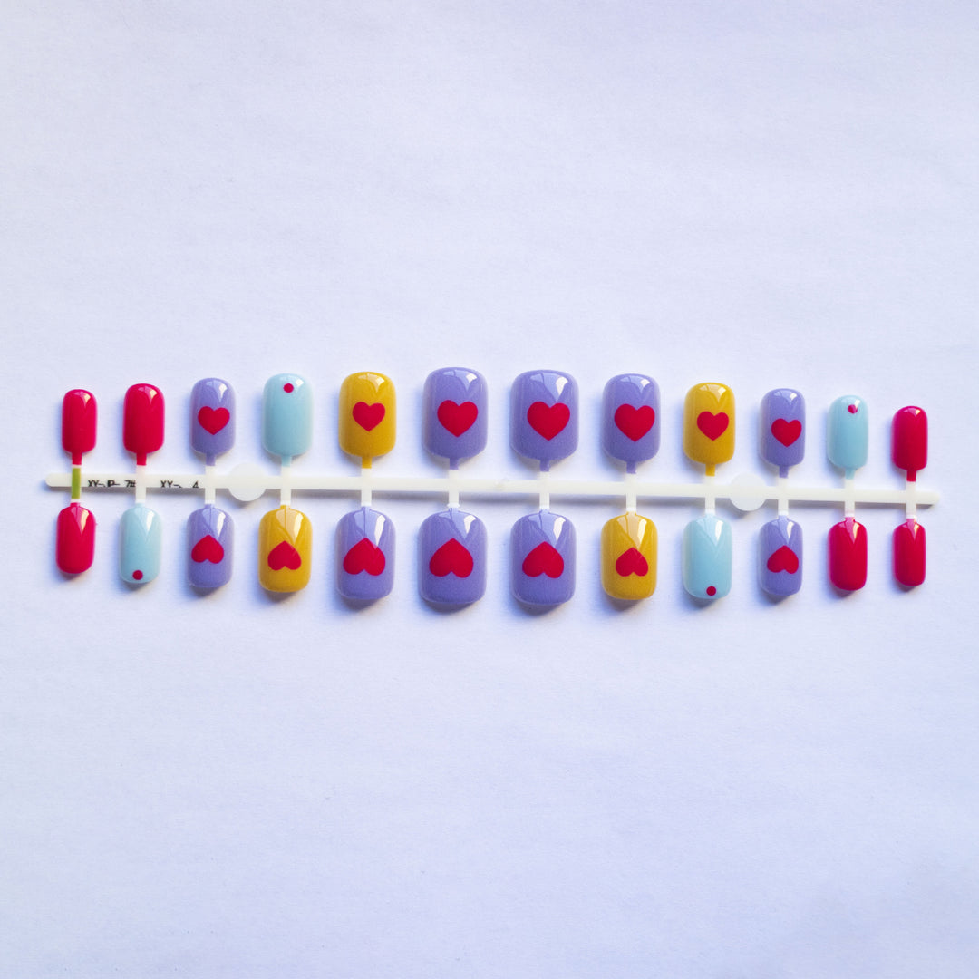 Künstlerisches Herz-Muster Nagelkunst Set