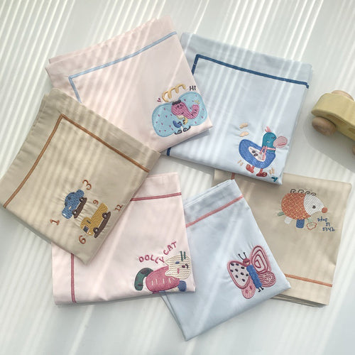 Besticktes Baumwollsatin-Kissenbezug-Set mit Pipingskante